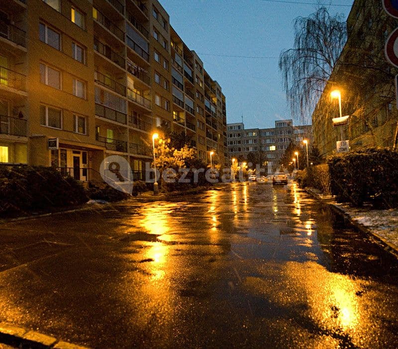 Prenájom bytu 2-izbový 44 m², Na Rovnosti, Praha, Praha Prenájom bytu 2-izbový 44 m², Na Rovnosti, Praha, Praha