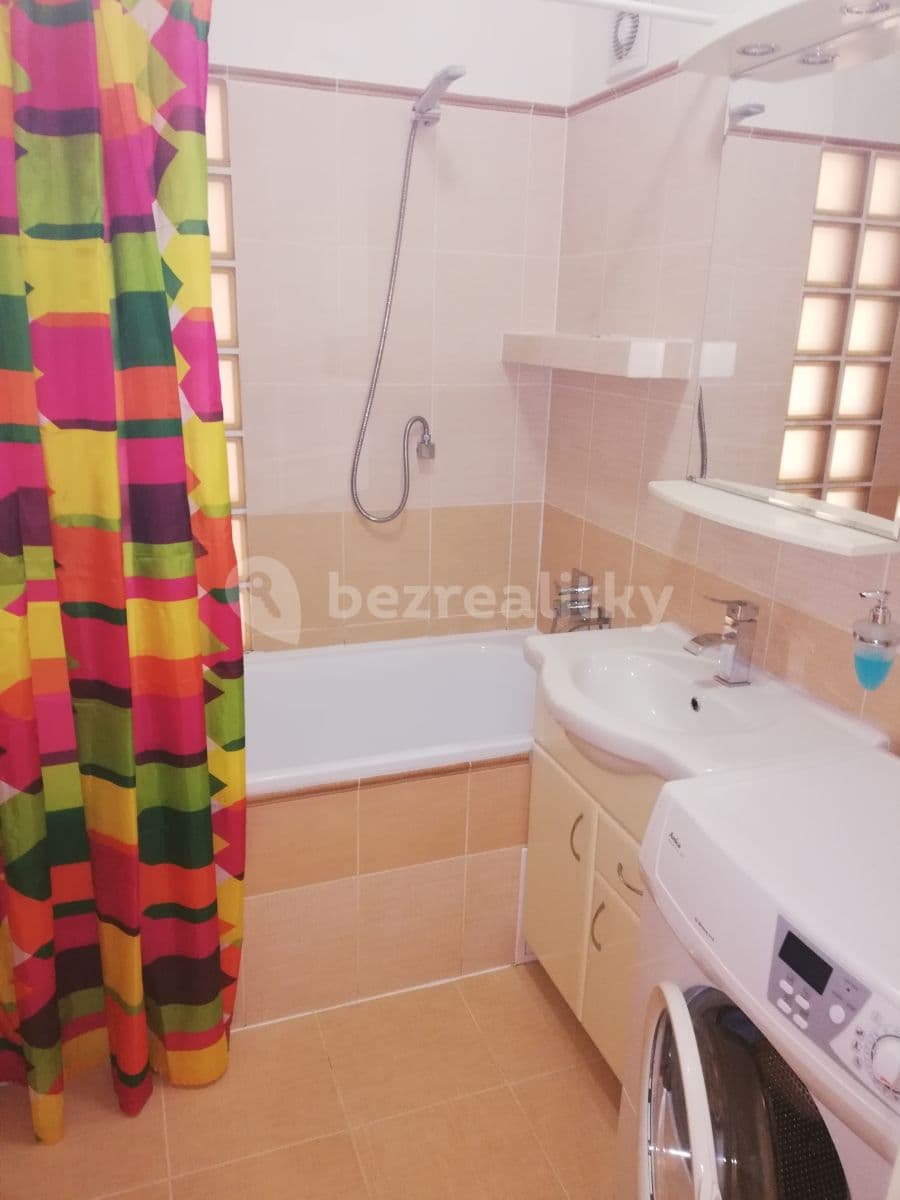 Prenájom bytu 2-izbový 44 m², Na Rovnosti, Praha, Praha Prenájom bytu 2-izbový 44 m², Na Rovnosti, Praha, Praha