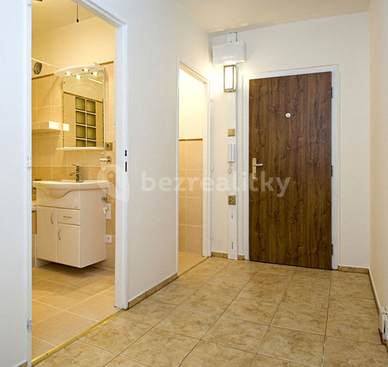 Prenájom bytu 2-izbový 44 m², Na Rovnosti, Praha, Praha Prenájom bytu 2-izbový 44 m², Na Rovnosti, Praha, Praha