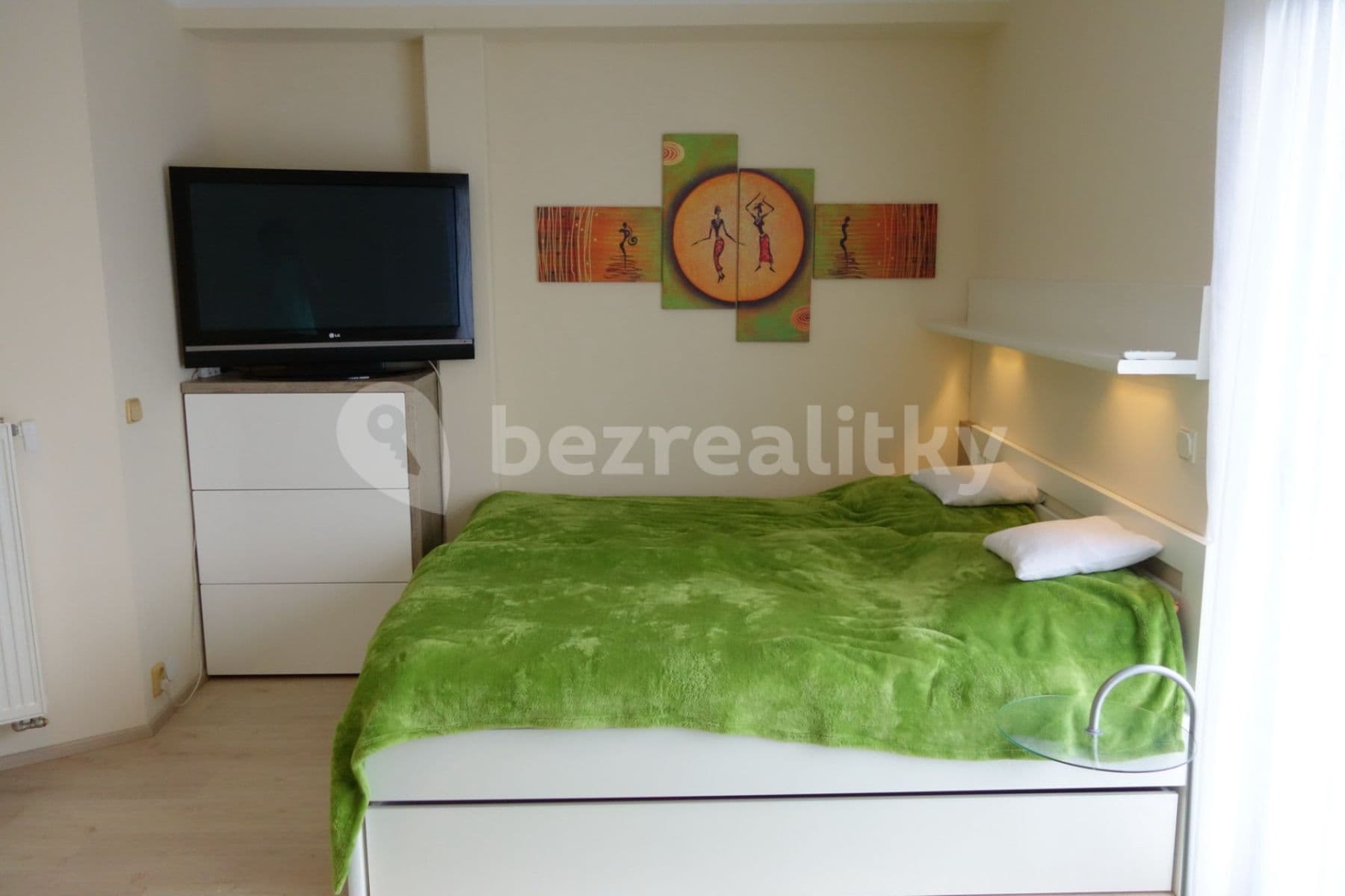 Prenájom bytu 1-izbový 45 m², Nad Lískami, Brno, Jihomoravský kraj Prenájom bytu 1-izbový 45 m², Nad Lískami, Brno, Jihomoravský kraj