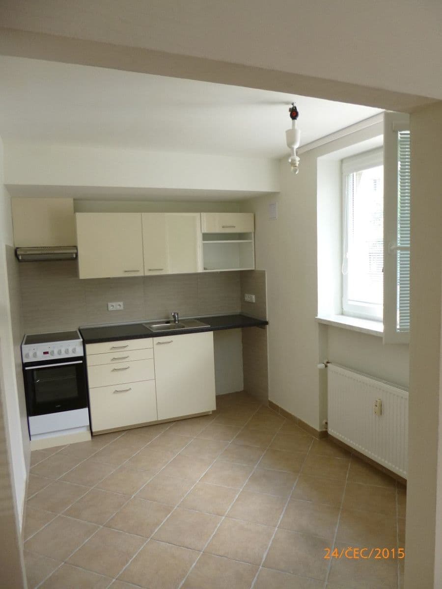 Prenájom bytu 1-izbový 40 m², Kladenská, Praha, Praha Prenájom bytu 1-izbový 40 m², Kladenská, Praha, Praha