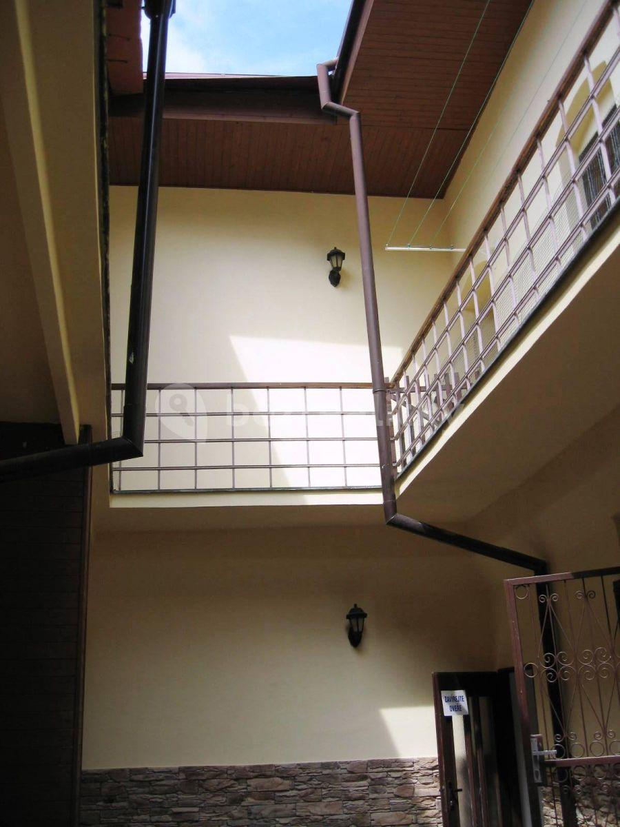 Prenájom bytu 2-izbový 75 m², Sladkovského, Jičín, Královéhradecký kraj