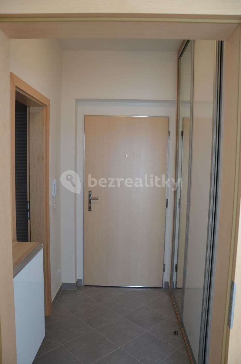 Prenájom bytu 1-izbový 44 m², Sazovická, Praha, Praha Prenájom bytu 1-izbový 44 m², Sazovická, Praha, Praha