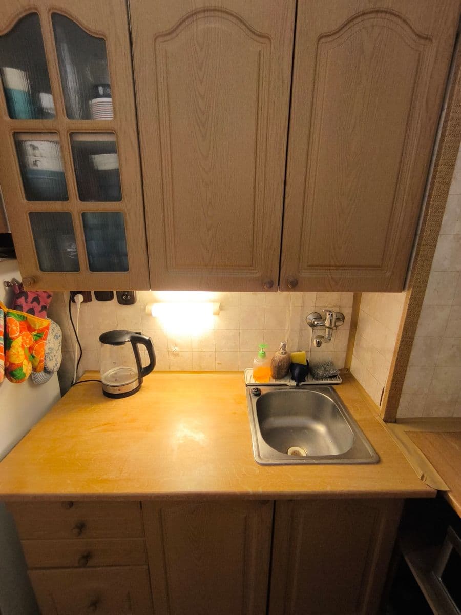 Prenájom bytu 2-izbový 42 m², Jablonecká, Praha, Praha Prenájom bytu 2-izbový 42 m², Jablonecká, Praha, Praha