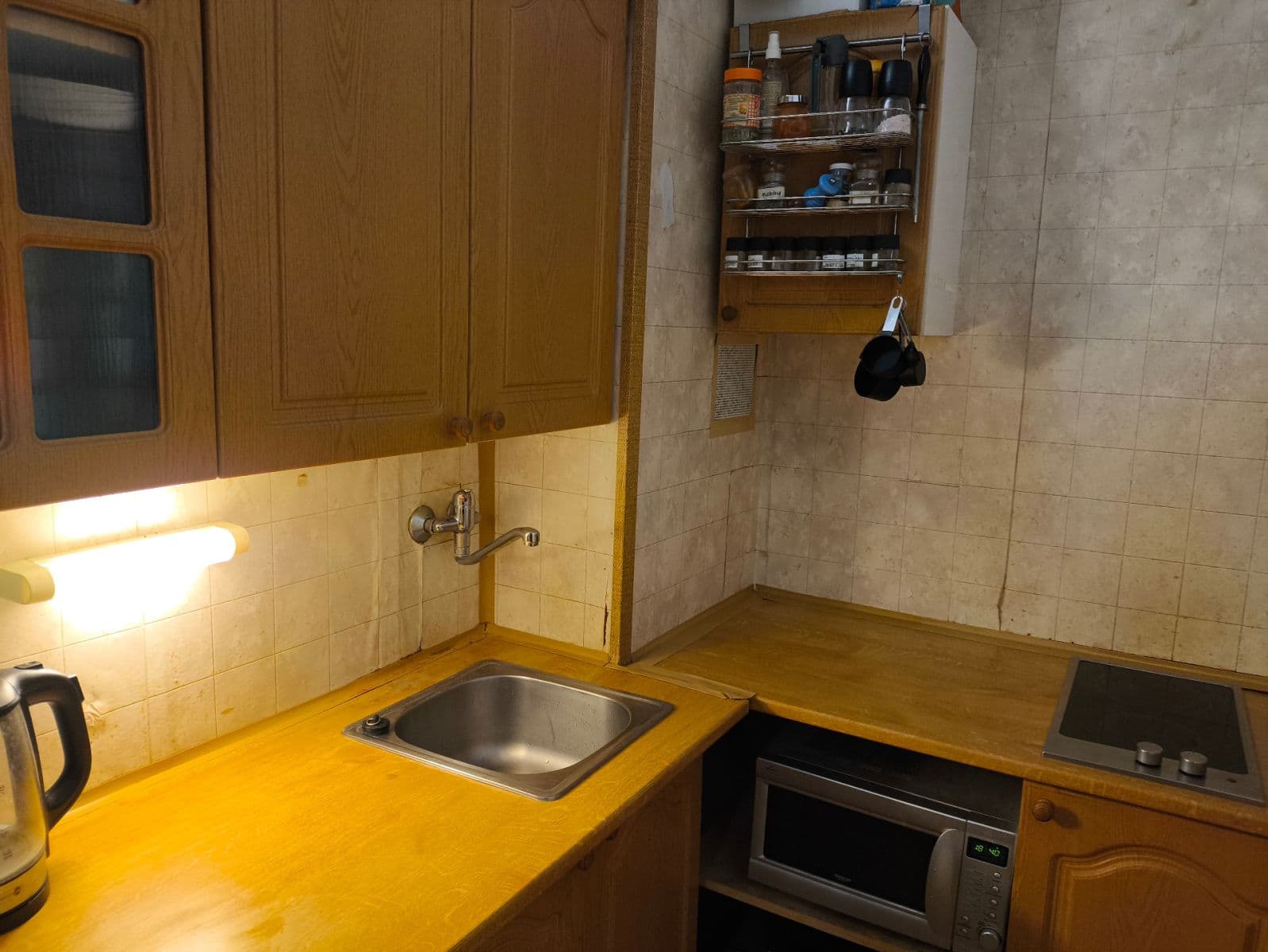 Prenájom bytu 2-izbový 42 m², Jablonecká, Praha, Praha Prenájom bytu 2-izbový 42 m², Jablonecká, Praha, Praha