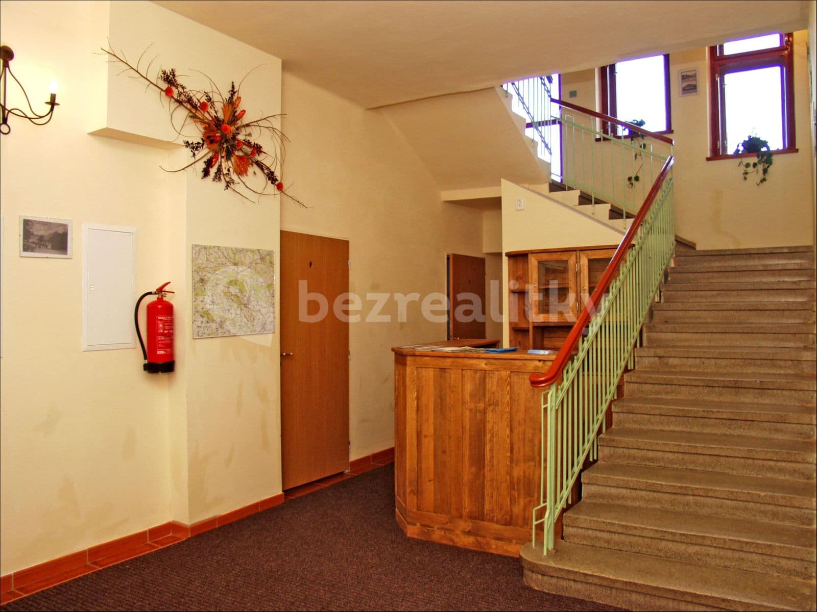 Predaj nebytového priestoru 1.200 m², Pecka, Královéhradecký kraj