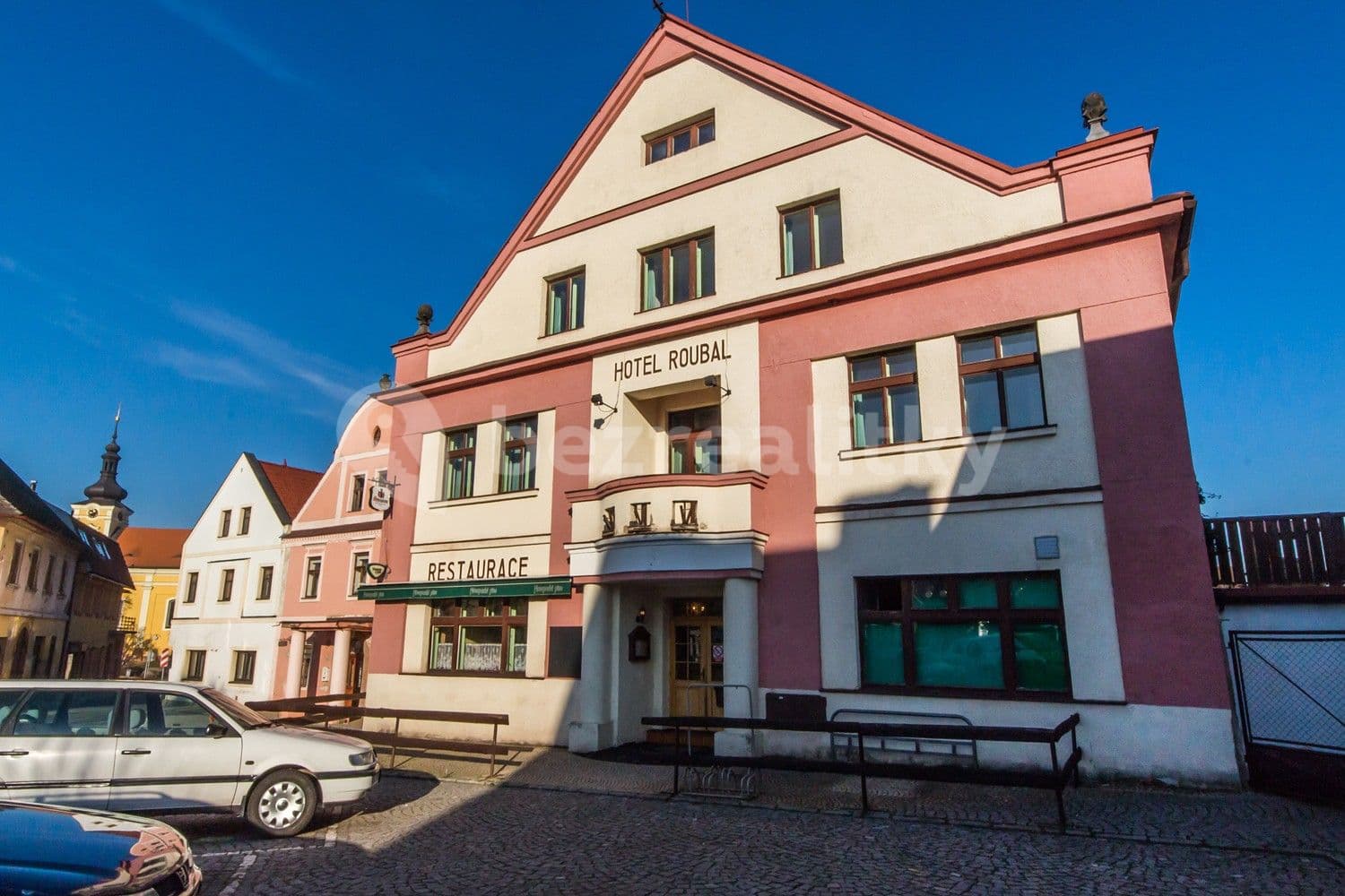 Predaj nebytového priestoru 1.200 m², Pecka, Královéhradecký kraj Predaj nebytového priestoru 1.200 m², Pecka, Královéhradecký kraj