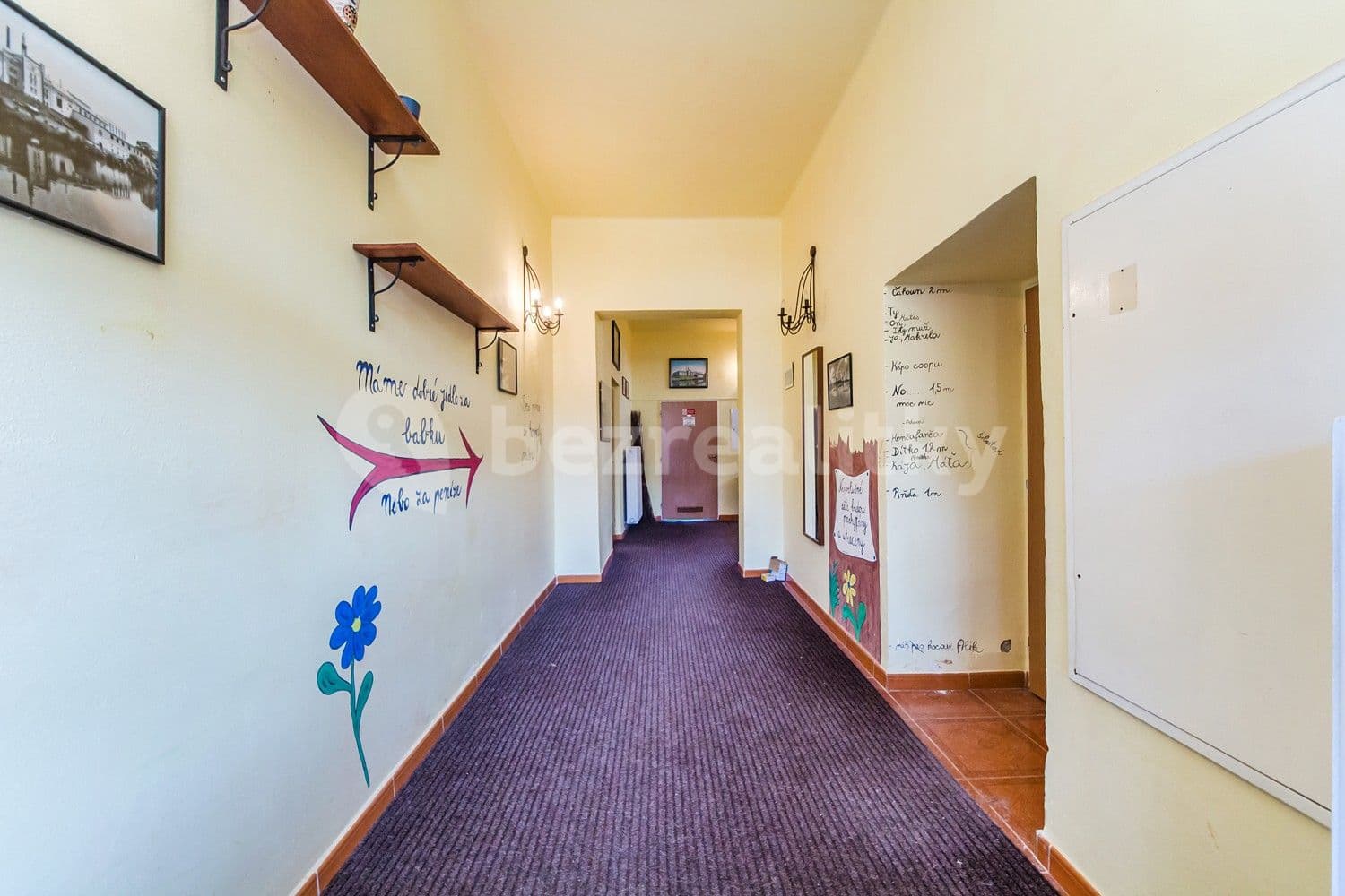 Predaj nebytového priestoru 1.200 m², Pecka, Královéhradecký kraj Predaj nebytového priestoru 1.200 m², Pecka, Královéhradecký kraj