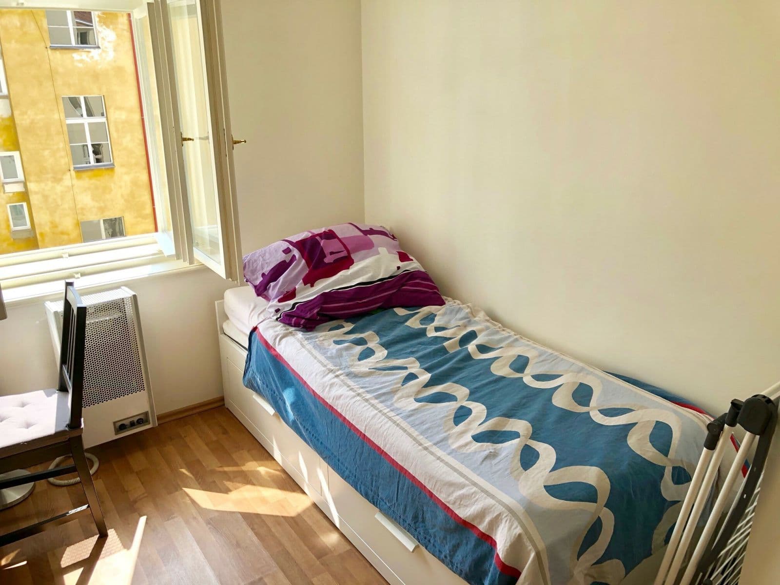 Prenájom bytu Garsoniéra 21 m², Na Hrádku, Praha, Praha Prenájom bytu Garsoniéra 21 m², Na Hrádku, Praha, Praha