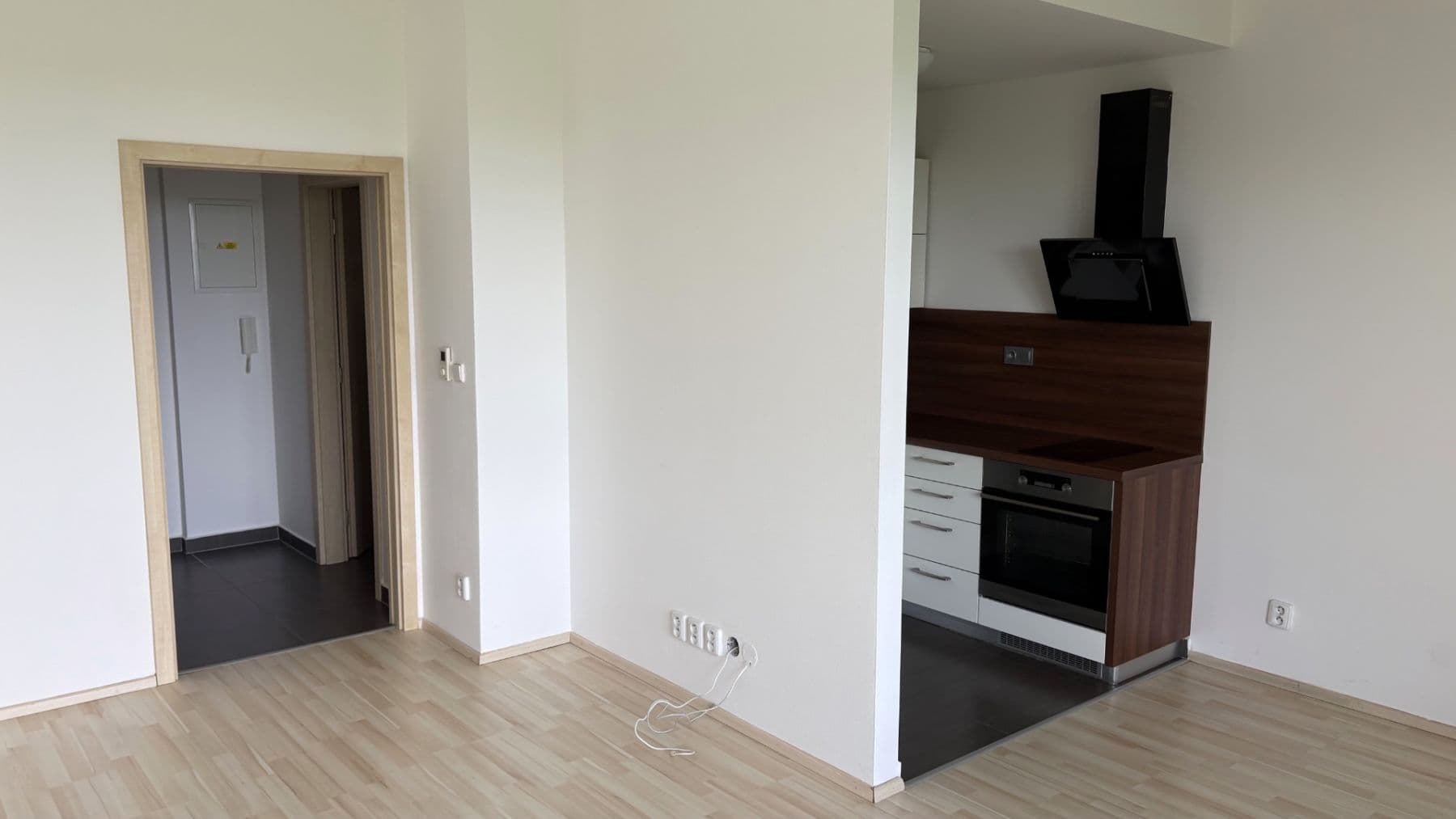 Prenájom bytu 1-izbový 37 m², U Leskavy, Brno, Jihomoravský kraj Prenájom bytu 1-izbový 37 m², U Leskavy, Brno, Jihomoravský kraj