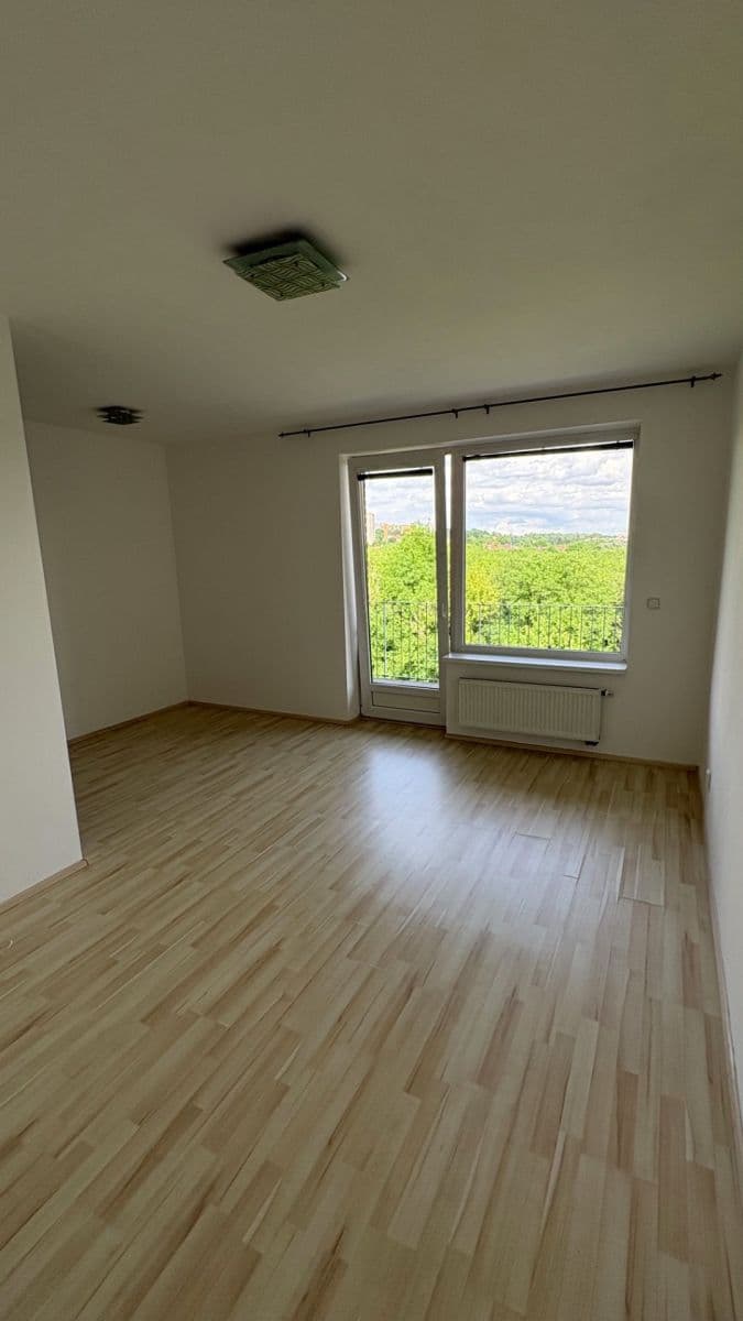 Prenájom bytu 1-izbový 37 m², U Leskavy, Brno, Jihomoravský kraj Prenájom bytu 1-izbový 37 m², U Leskavy, Brno, Jihomoravský kraj