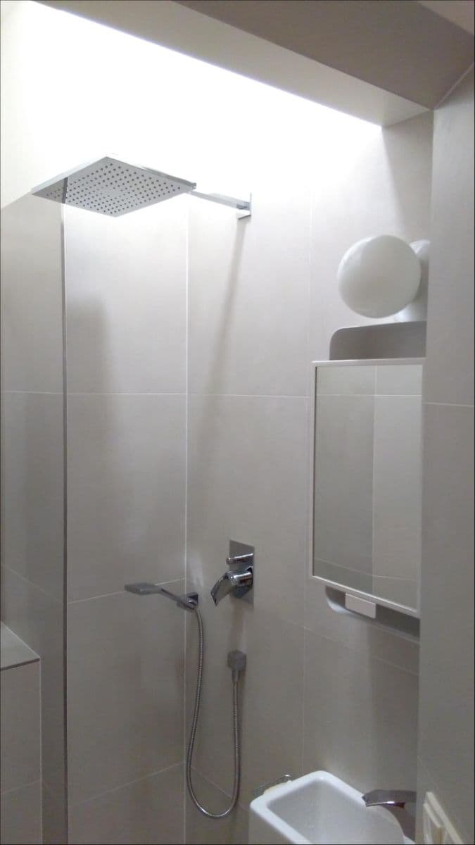 Prenájom bytu 1-izbový 20 m², Jana Zajíce, Praha, Praha Prenájom bytu 1-izbový 20 m², Jana Zajíce, Praha, Praha