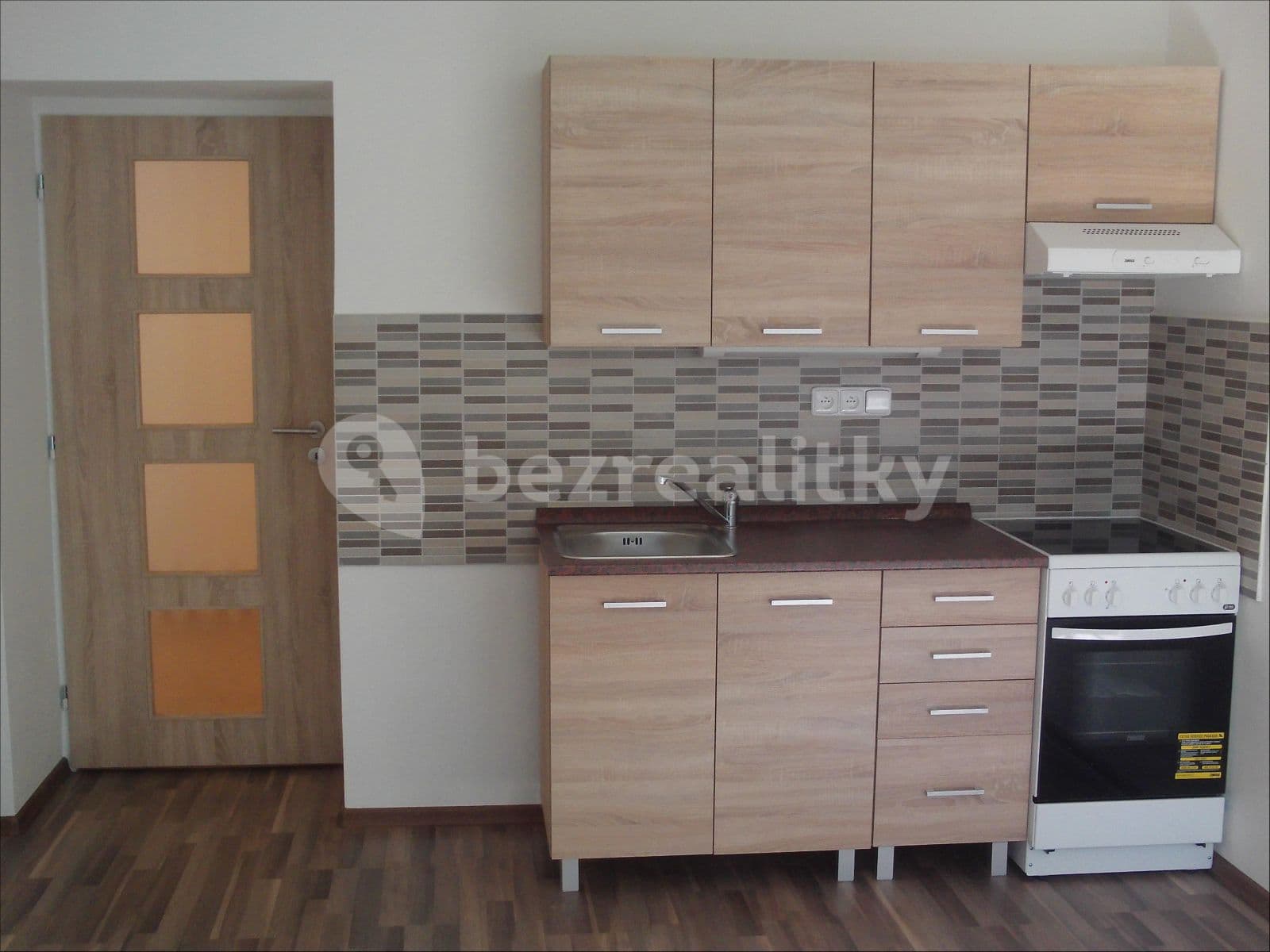 Prenájom bytu 2-izbový 43 m², Čimická, Praha, Praha Prenájom bytu 2-izbový 43 m², Čimická, Praha, Praha