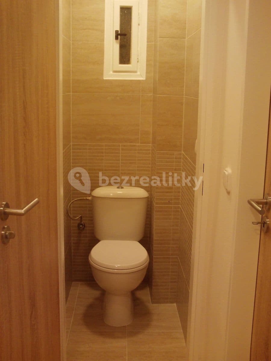 Prenájom bytu 2-izbový 43 m², Čimická, Praha, Praha Prenájom bytu 2-izbový 43 m², Čimická, Praha, Praha