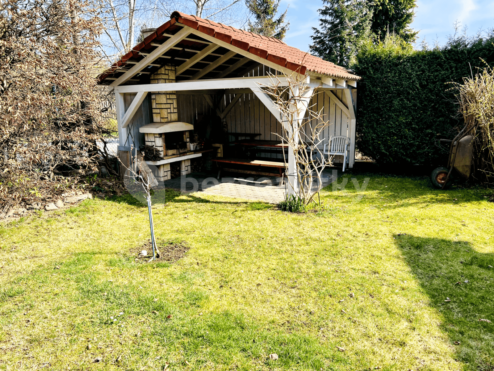Prenájom bytu 1-izbový 40 m², Trnová, Středočeský kraj Prenájom bytu 1-izbový 40 m², Trnová, Středočeský kraj