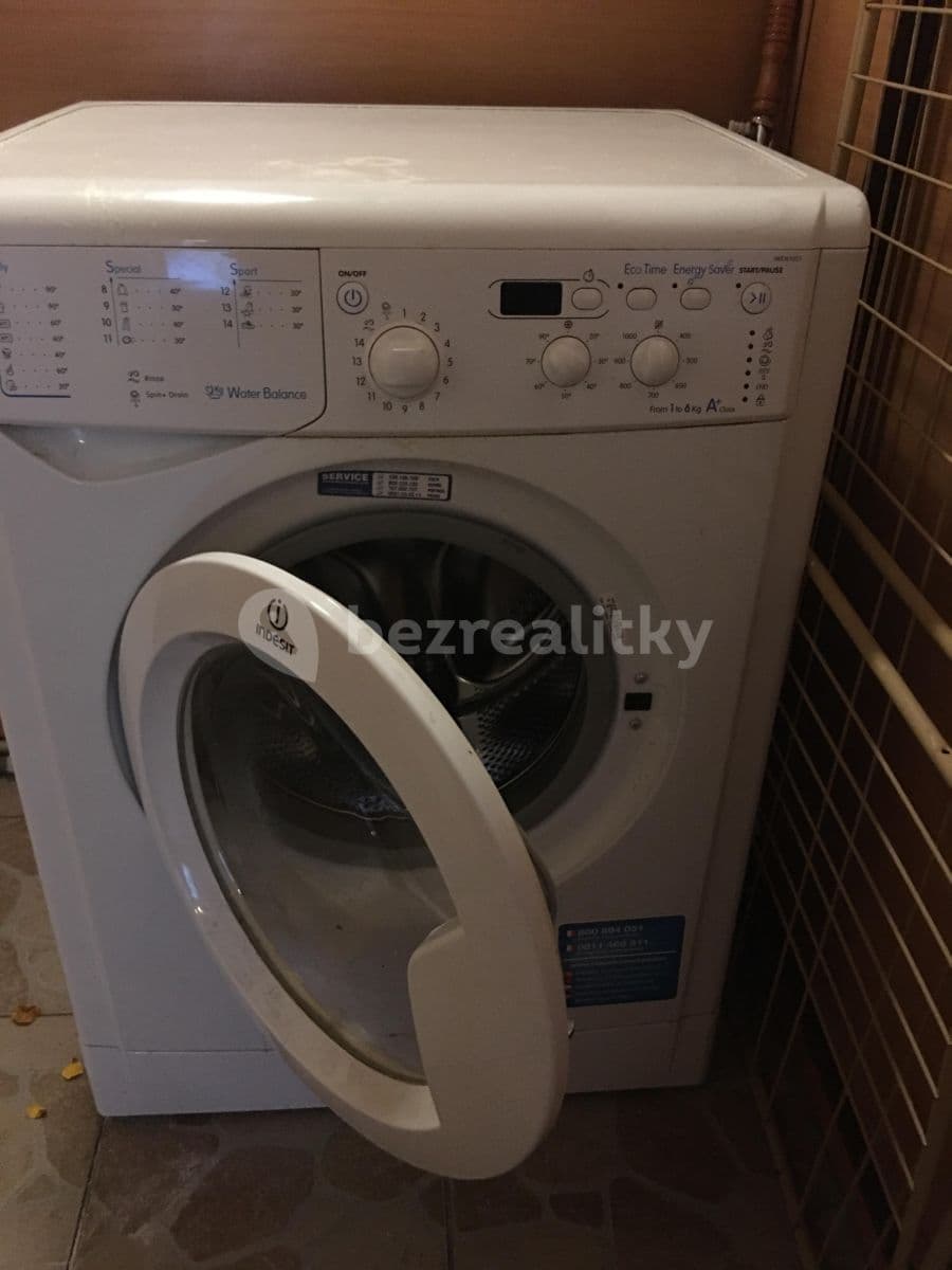 Prenájom bytu Garsoniéra 24 m², Petřínská, Praha, Praha Prenájom bytu Garsoniéra 24 m², Petřínská, Praha, Praha