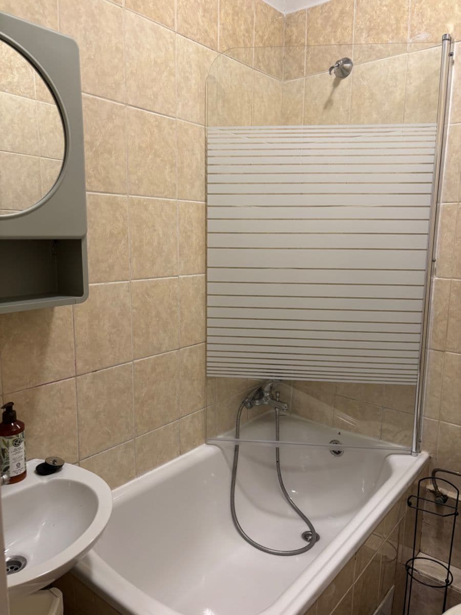 Prenájom bytu Garsoniéra 24 m², Petřínská, Praha, Praha Prenájom bytu Garsoniéra 24 m², Petřínská, Praha, Praha