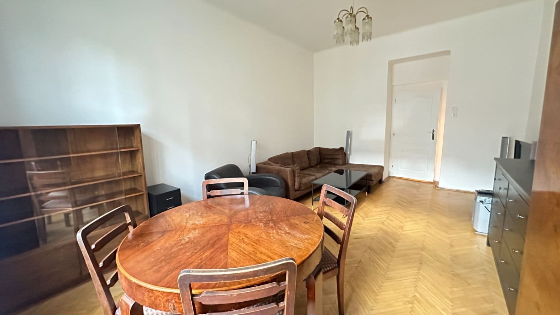 Prenájom bytu 2-izbový 55 m², Velehradská, Praha, Praha Prenájom bytu 2-izbový 55 m², Velehradská, Praha, Praha