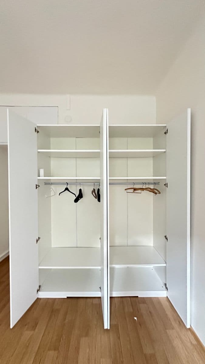 Prenájom bytu 2-izbový 55 m², Velehradská, Praha, Praha Prenájom bytu 2-izbový 55 m², Velehradská, Praha, Praha