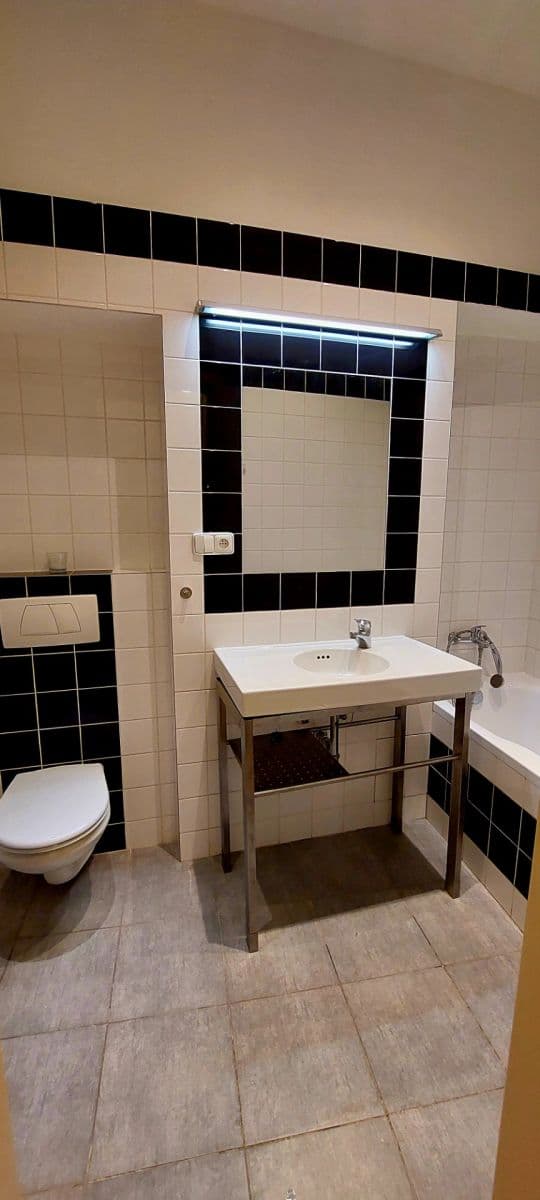 Prenájom bytu 2-izbový 75 m², Myslíkova, Praha, Praha Prenájom bytu 2-izbový 75 m², Myslíkova, Praha, Praha