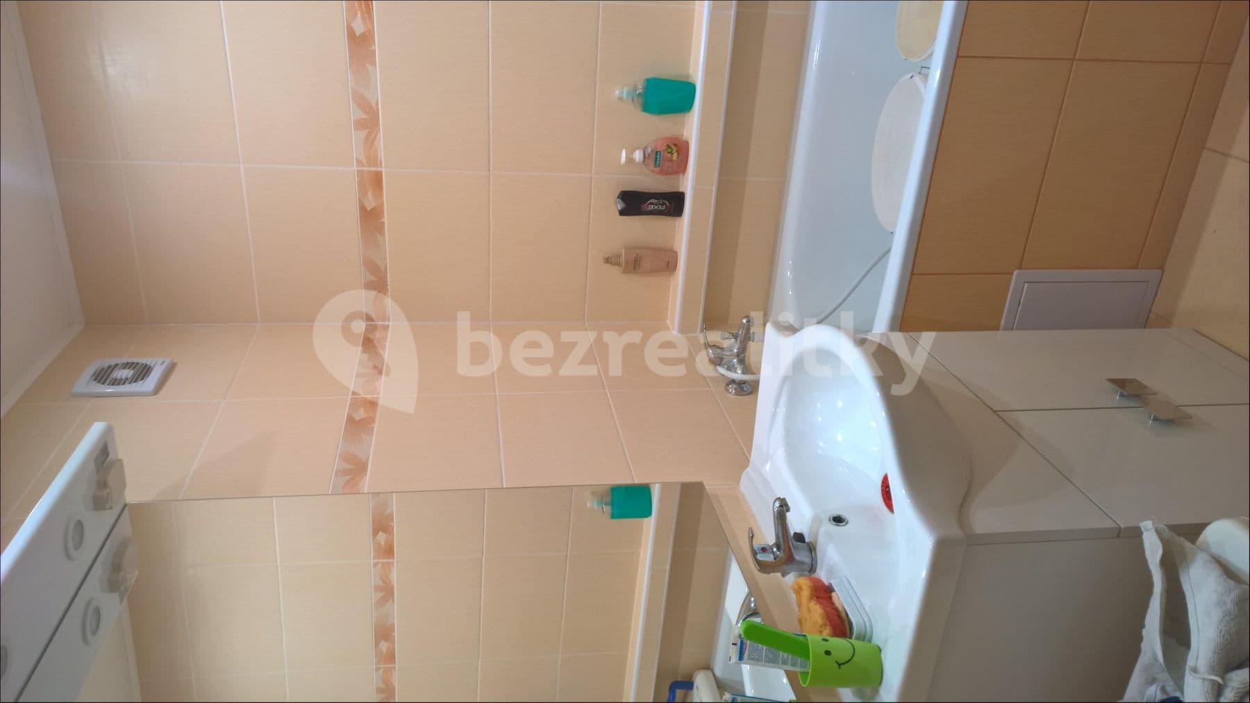 Prenájom bytu 3-izbový 70 m², Radimovická, Praha, Praha Prenájom bytu 3-izbový 70 m², Radimovická, Praha, Praha