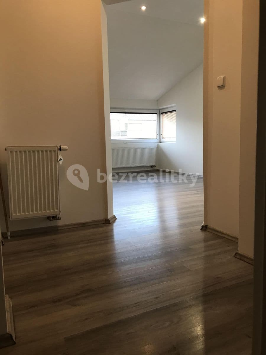 Prenájom bytu 2-izbový 40 m², K Vrbičkám, Moravany, Jihomoravský kraj Prenájom bytu 2-izbový 40 m², K Vrbičkám, Moravany, Jihomoravský kraj