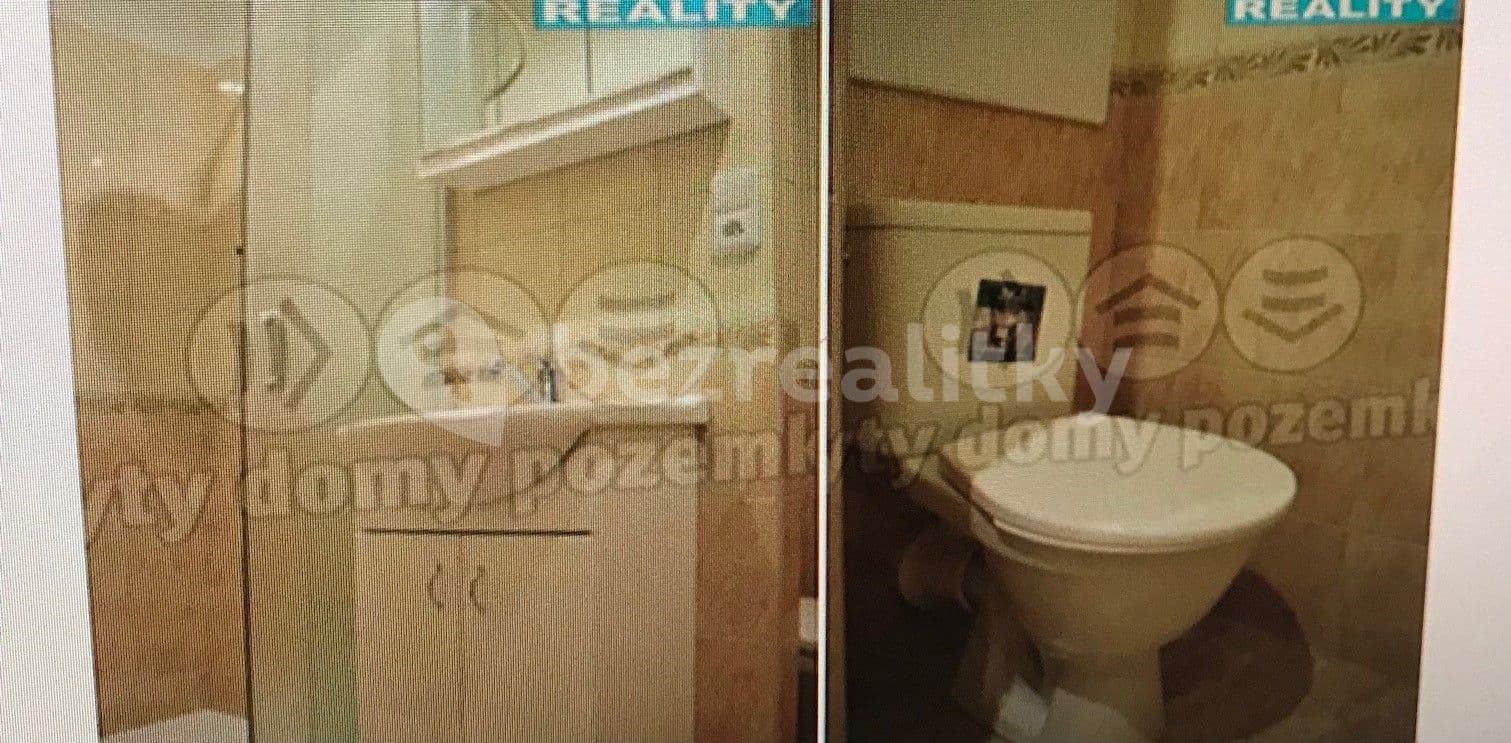 Prenájom bytu 2-izbový 39 m², Komenského náměstí, Litomyšl, Pardubický kraj Prenájom bytu 2-izbový 39 m², Komenského náměstí, Litomyšl, Pardubický kraj