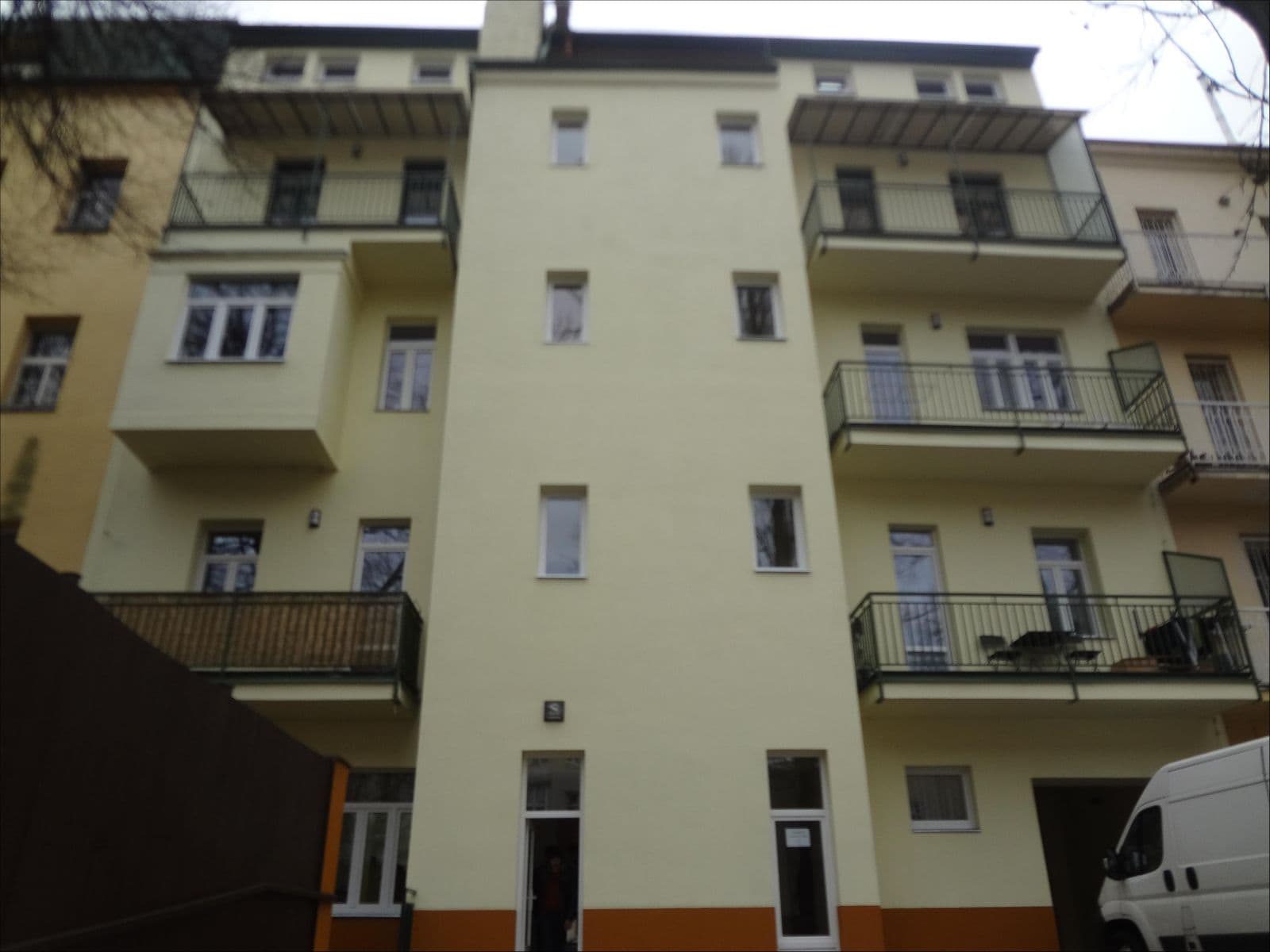 Prenájom bytu 1-izbový 37 m², Kamenická, Praha, Praha Prenájom bytu 1-izbový 37 m², Kamenická, Praha, Praha