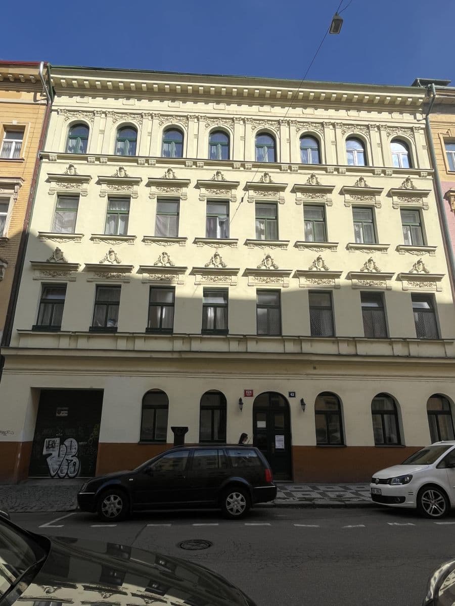 Prenájom bytu 1-izbový 37 m², Kamenická, Praha, Praha Prenájom bytu 1-izbový 37 m², Kamenická, Praha, Praha