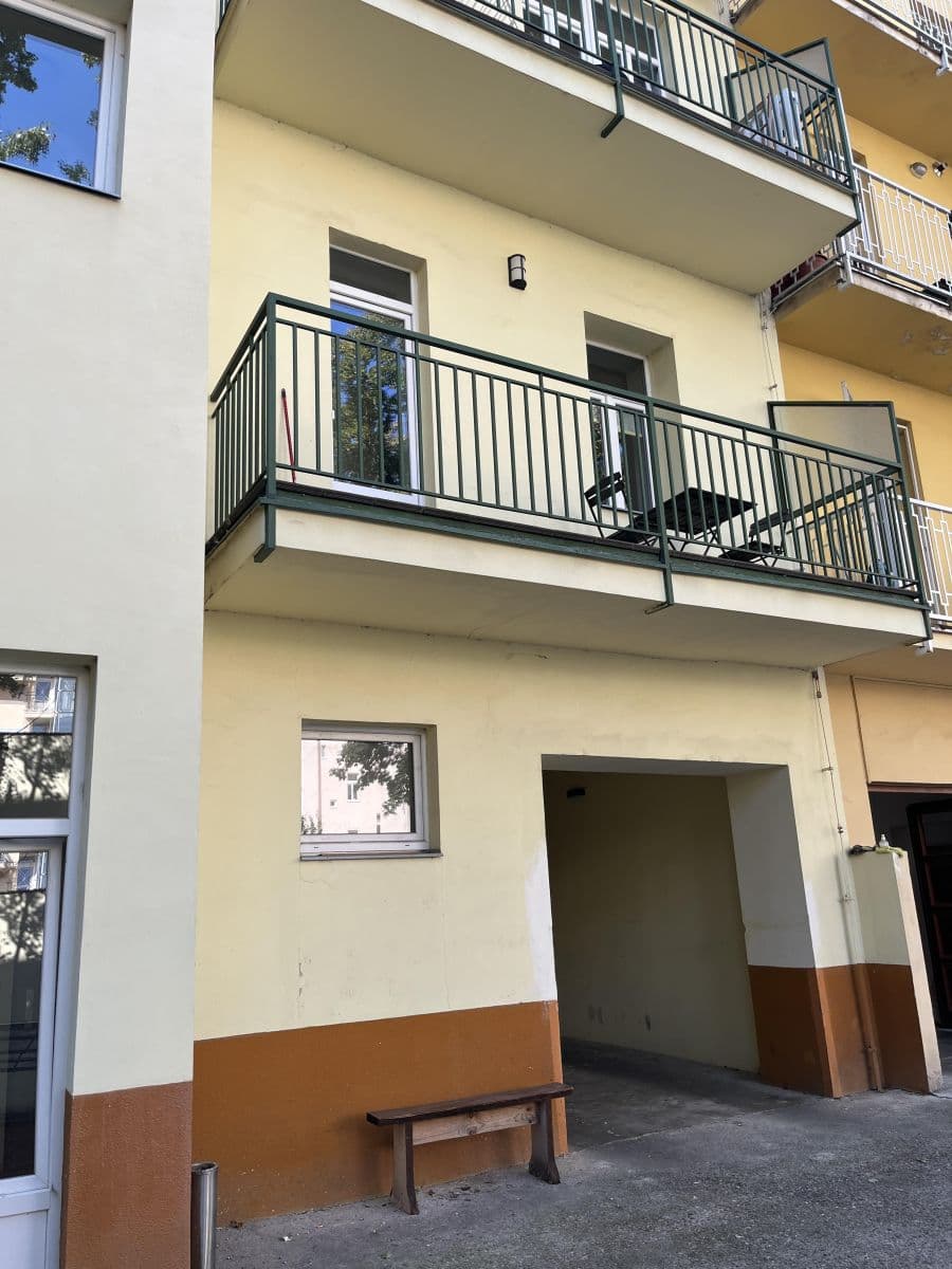 Prenájom bytu 1-izbový 37 m², Kamenická, Praha, Praha Prenájom bytu 1-izbový 37 m², Kamenická, Praha, Praha