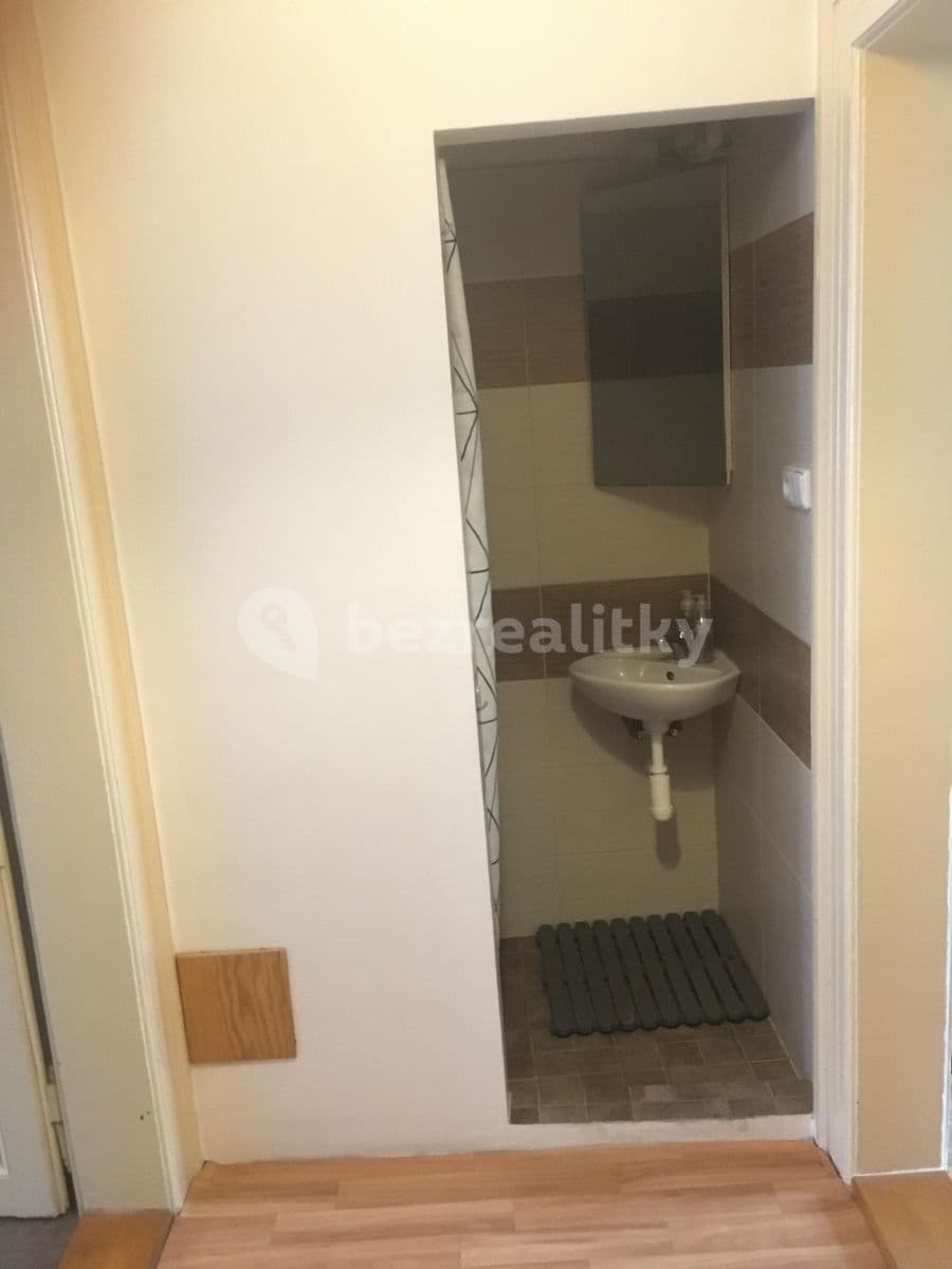 Prenájom bytu 1-izbový 45 m², Jindřicha Plachty, Praha, Praha Prenájom bytu 1-izbový 45 m², Jindřicha Plachty, Praha, Praha