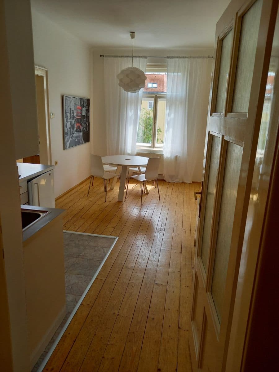 Prenájom bytu 2-izbový 45 m², Rejskova, Praha, Praha Prenájom bytu 2-izbový 45 m², Rejskova, Praha, Praha