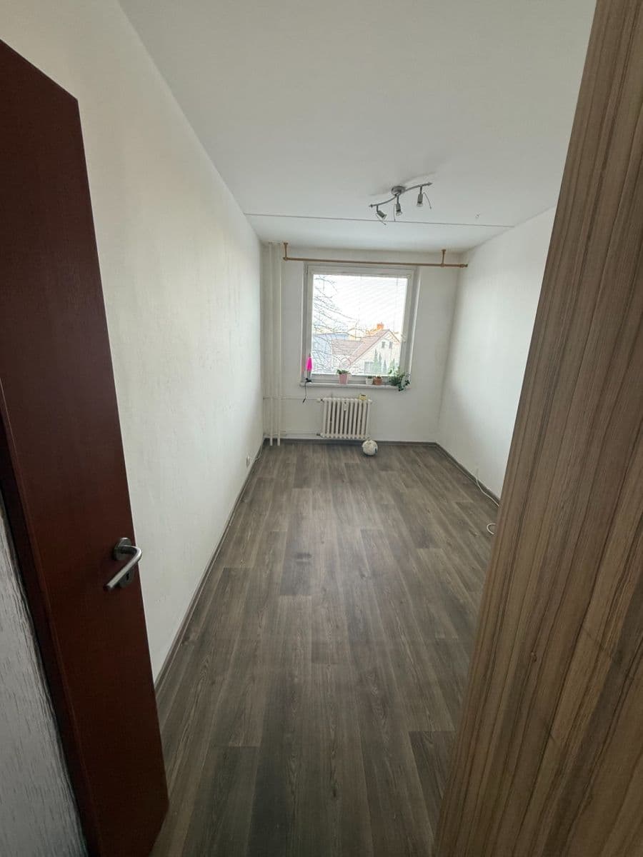 Prenájom bytu 3-izbový 78 m², Platónova, Praha, Praha Prenájom bytu 3-izbový 78 m², Platónova, Praha, Praha