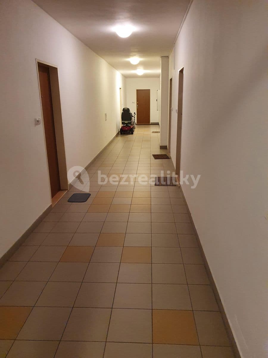 Prenájom bytu 1-izbový 39 m², Spořická, Praha, Praha Prenájom bytu 1-izbový 39 m², Spořická, Praha, Praha