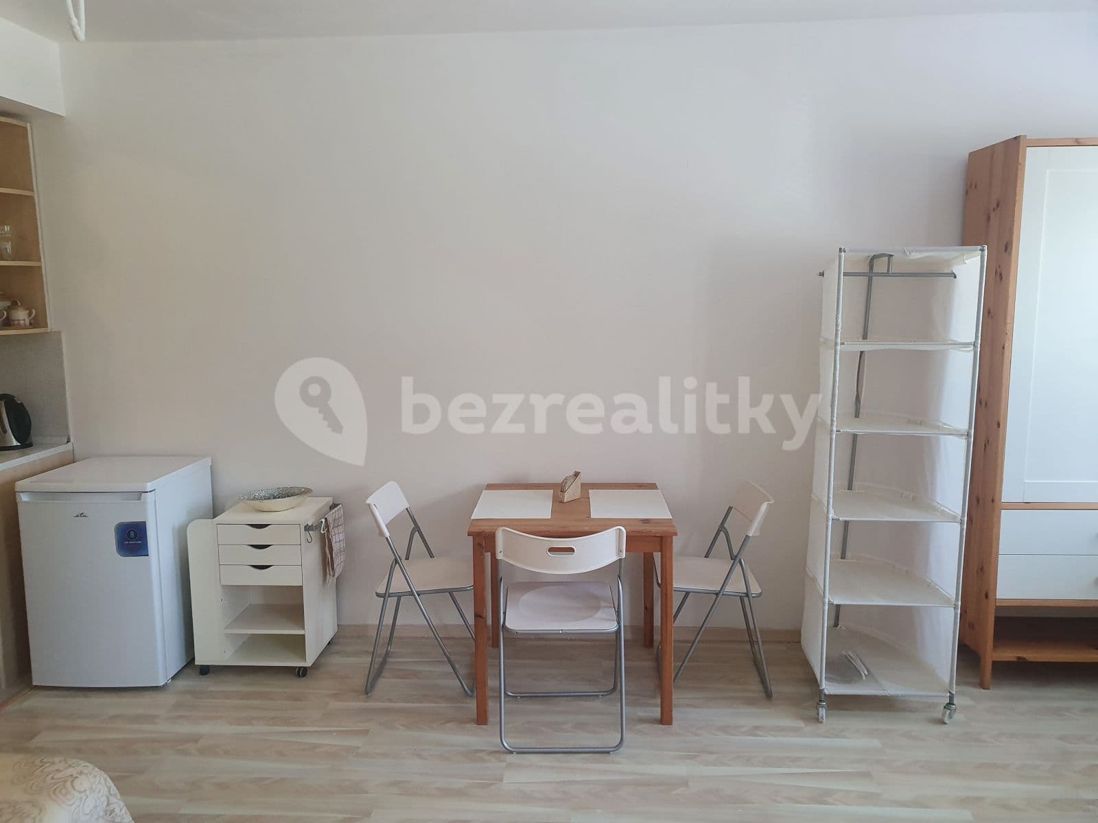 Prenájom bytu 1-izbový 39 m², Spořická, Praha, Praha Prenájom bytu 1-izbový 39 m², Spořická, Praha, Praha