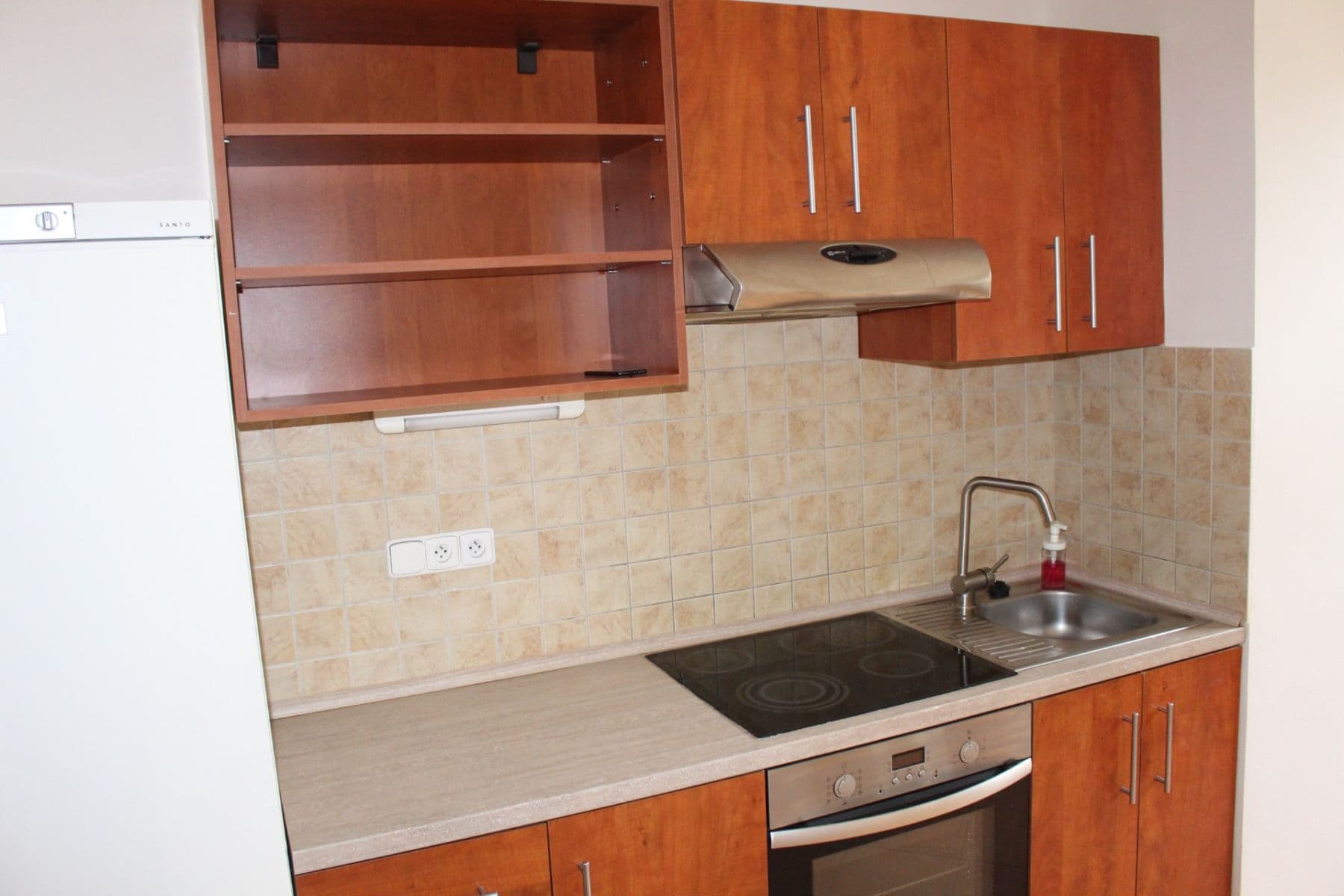 Prenájom bytu 1-izbový 36 m², Lupáčova, Praha, Praha Prenájom bytu 1-izbový 36 m², Lupáčova, Praha, Praha