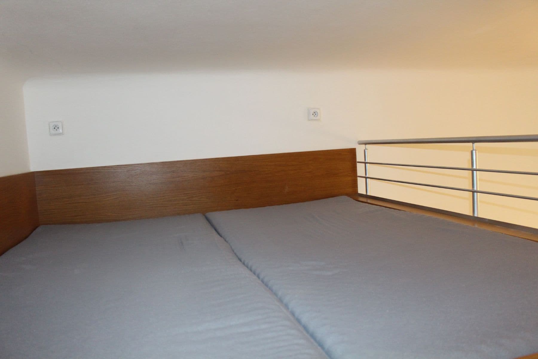 Prenájom bytu 1-izbový 36 m², Lupáčova, Praha, Praha Prenájom bytu 1-izbový 36 m², Lupáčova, Praha, Praha