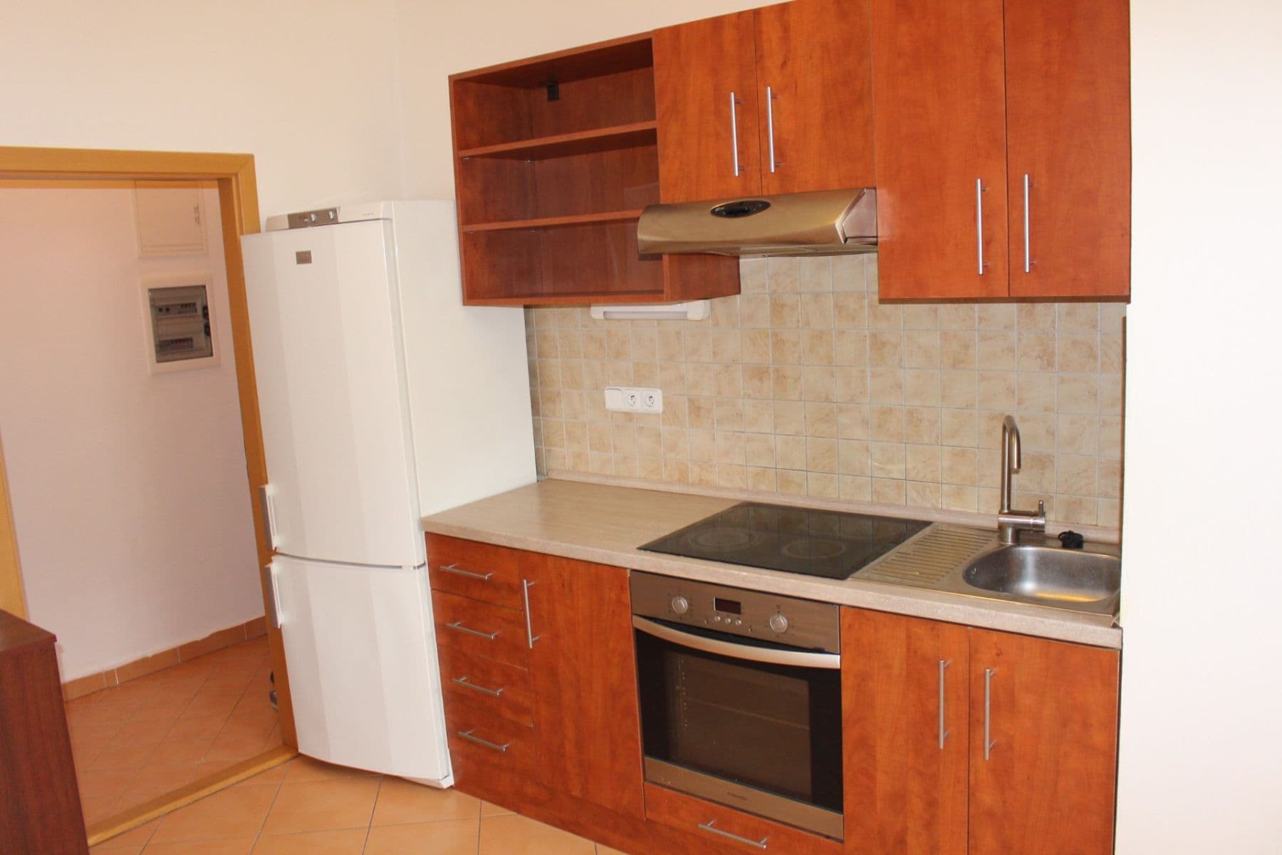 Prenájom bytu 1-izbový 36 m², Lupáčova, Praha, Praha Prenájom bytu 1-izbový 36 m², Lupáčova, Praha, Praha