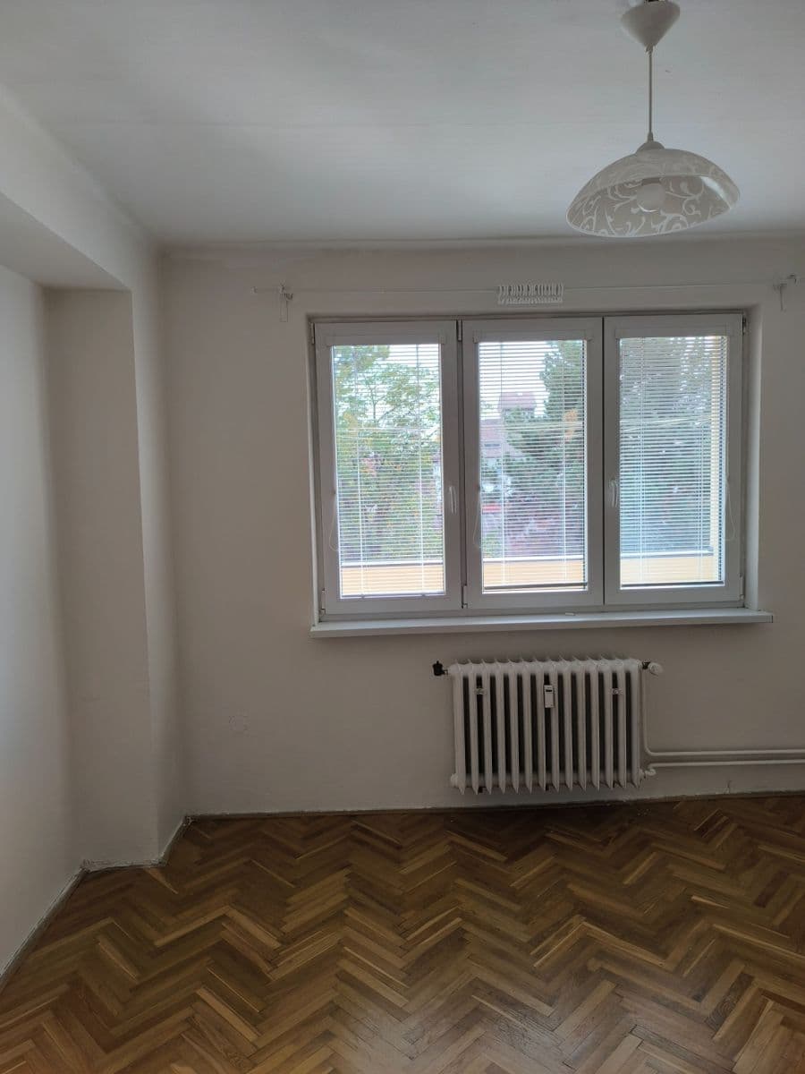 Prenájom bytu 3-izbový 68 m², Kralupská, Brandýs nad Labem-Stará Boleslav, Středočeský kraj Prenájom bytu 3-izbový 68 m², Kralupská, Brandýs nad Labem-Stará Boleslav, Středočeský kraj