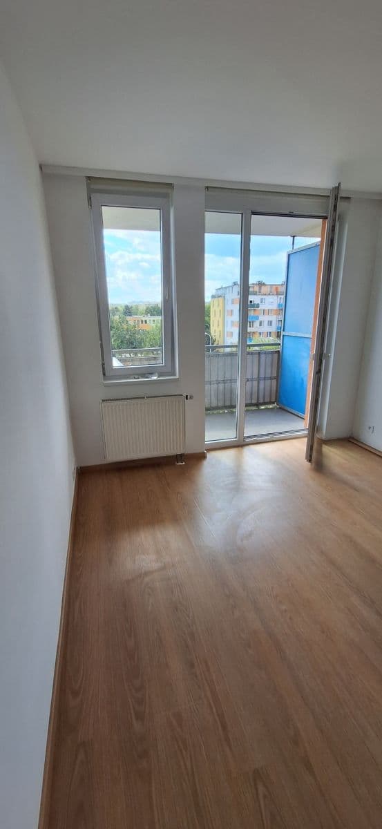 Prenájom bytu 2-izbový 58 m², Bechlínská, Praha, Praha Prenájom bytu 2-izbový 58 m², Bechlínská, Praha, Praha