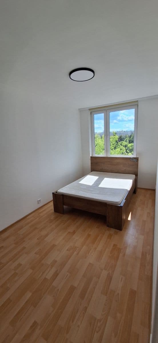 Prenájom bytu 2-izbový 58 m², Bechlínská, Praha, Praha Prenájom bytu 2-izbový 58 m², Bechlínská, Praha, Praha