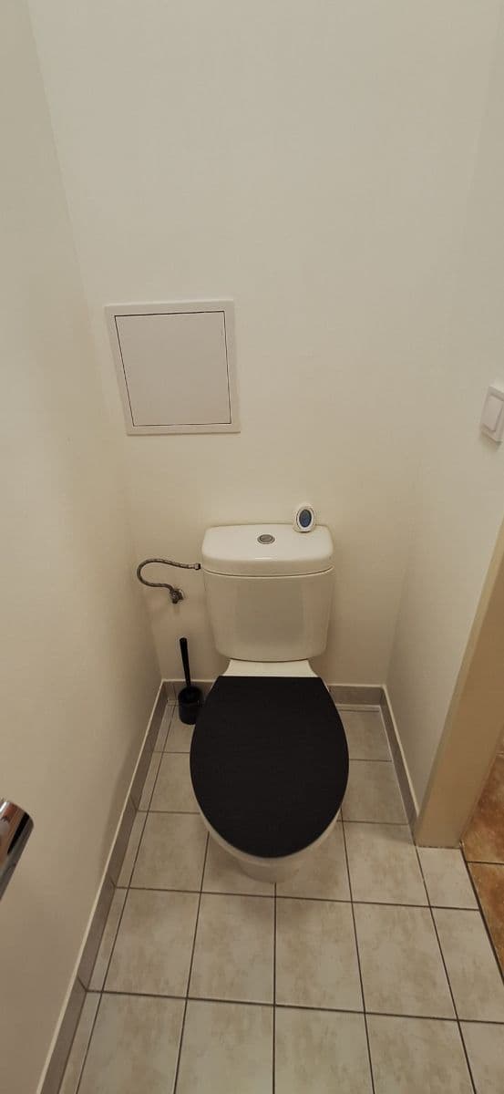 Prenájom bytu 2-izbový 58 m², Bechlínská, Praha, Praha Prenájom bytu 2-izbový 58 m², Bechlínská, Praha, Praha