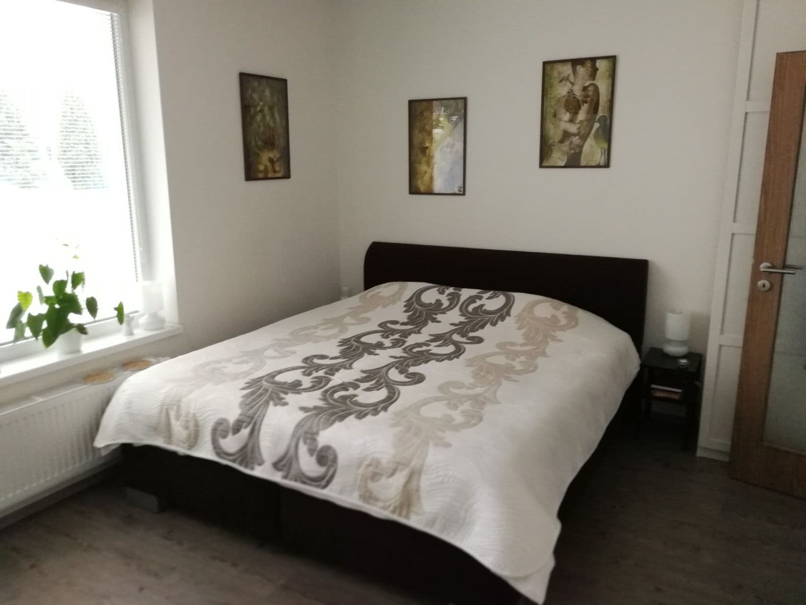 Prenájom bytu 1-izbový 34 m², Na Křečku, Praha, Praha Prenájom bytu 1-izbový 34 m², Na Křečku, Praha, Praha