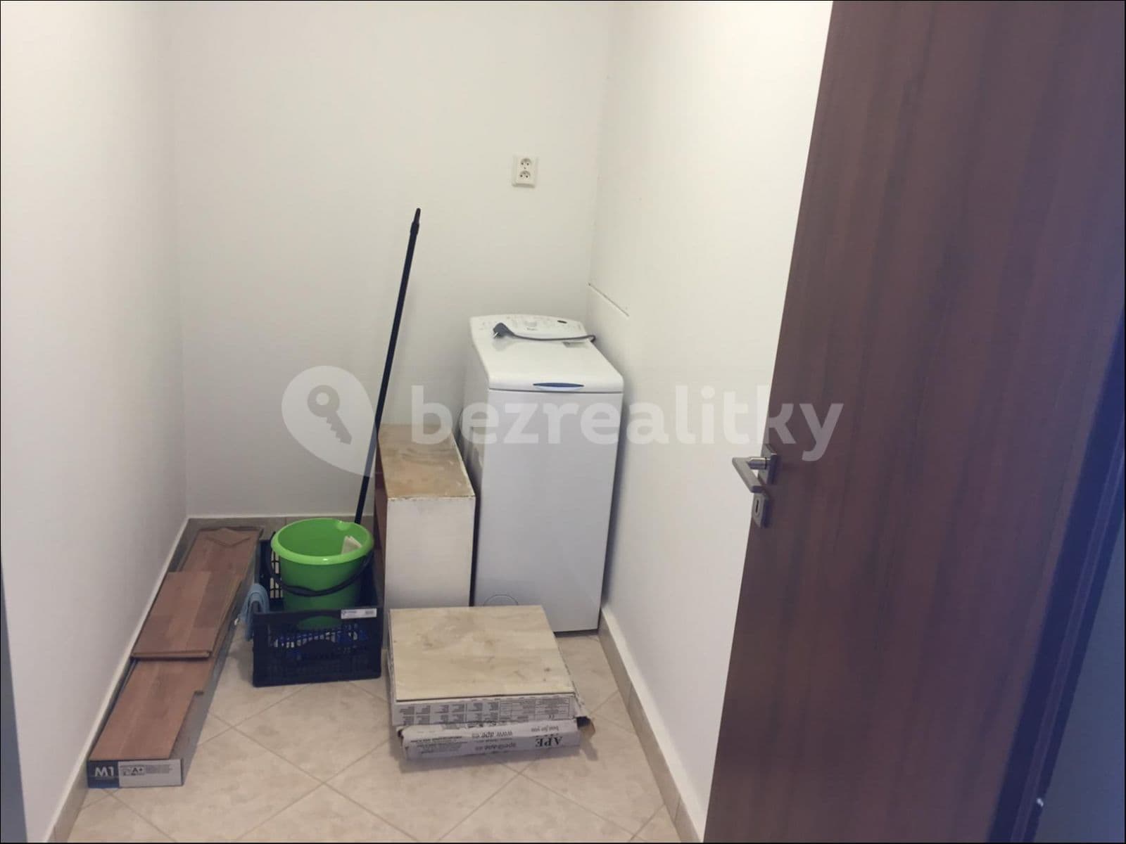 Prenájom bytu 3-izbový 70 m², Křejpského, Praha, Praha Prenájom bytu 3-izbový 70 m², Křejpského, Praha, Praha