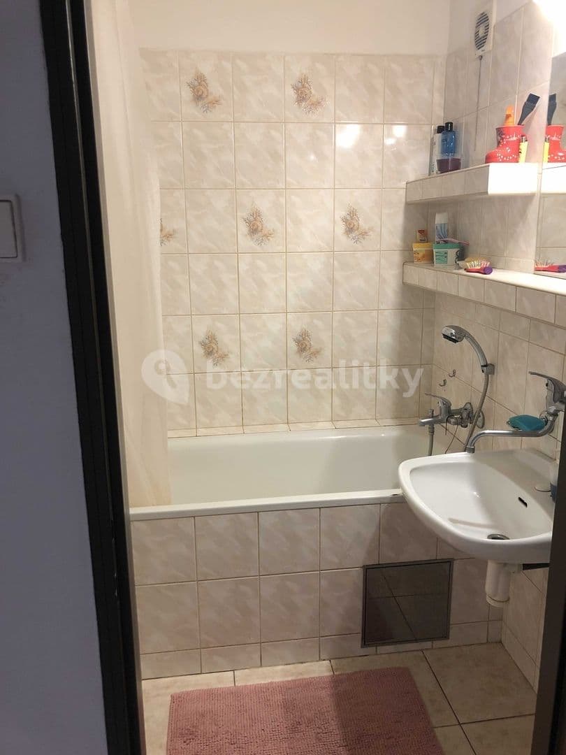 Prenájom bytu 3-izbový 70 m², Křejpského, Praha, Praha Prenájom bytu 3-izbový 70 m², Křejpského, Praha, Praha