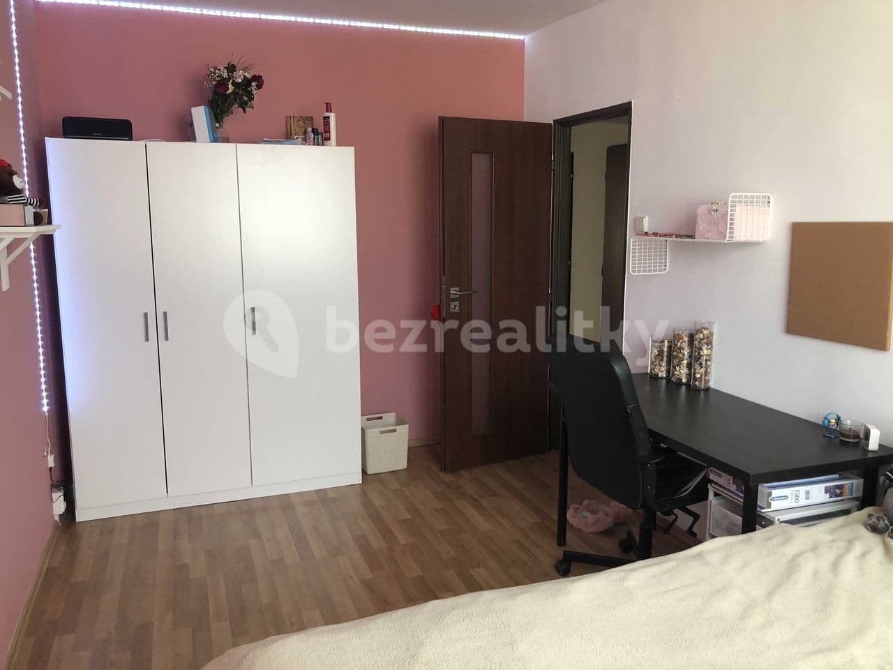 Prenájom bytu 3-izbový 70 m², Křejpského, Praha, Praha Prenájom bytu 3-izbový 70 m², Křejpského, Praha, Praha
