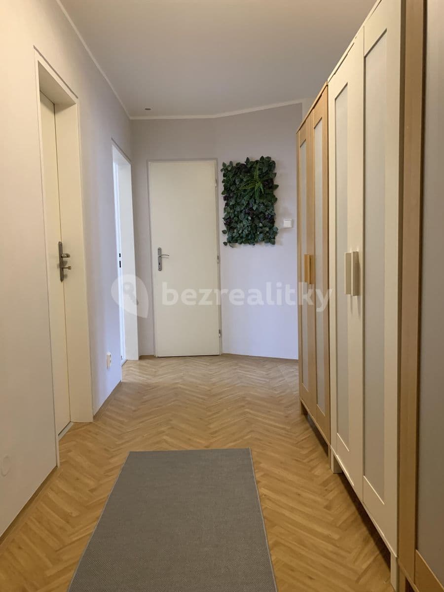 Prenájom bytu 2-izbový 72 m², Muchova, Praha, Praha Prenájom bytu 2-izbový 72 m², Muchova, Praha, Praha