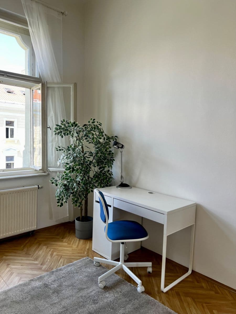 Prenájom bytu 2-izbový 72 m², Muchova, Praha, Praha Prenájom bytu 2-izbový 72 m², Muchova, Praha, Praha