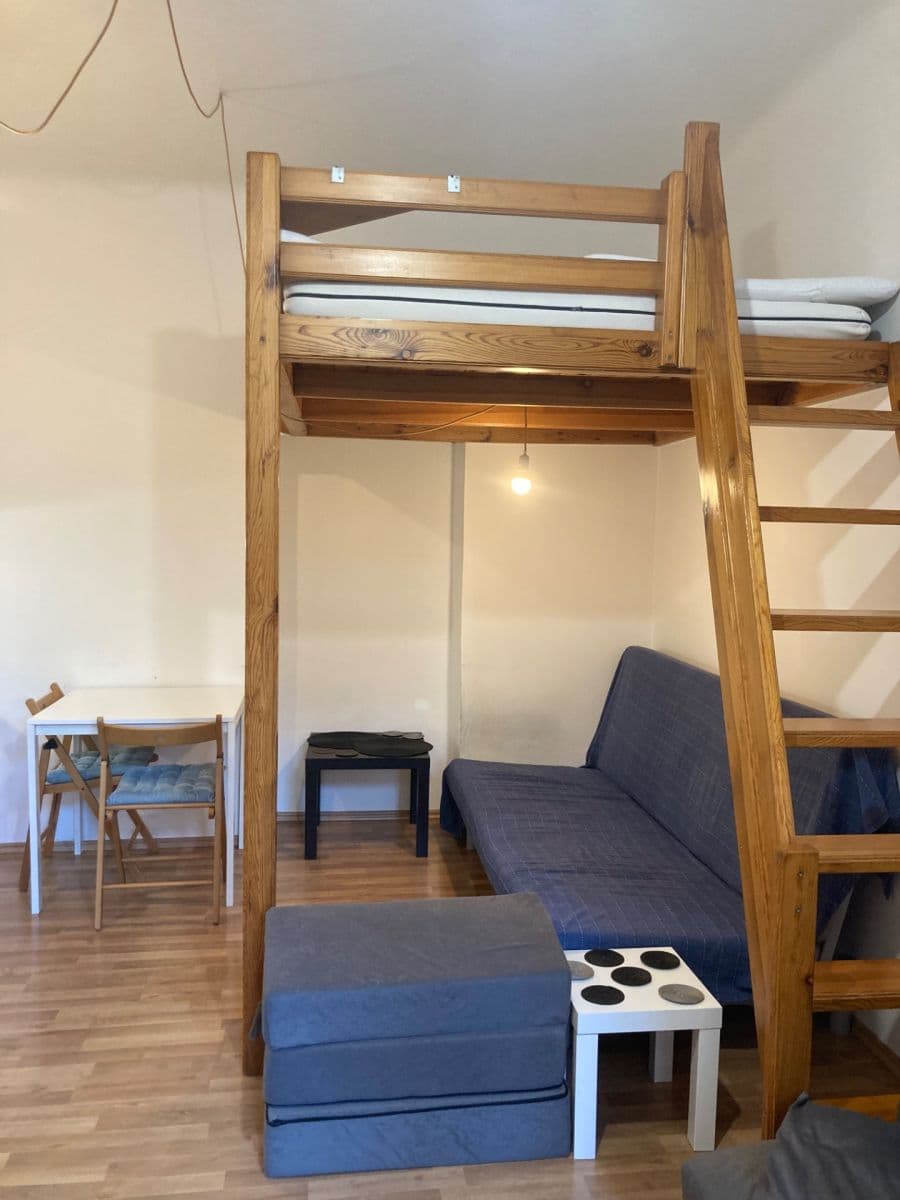 Prenájom bytu Garsoniéra 22 m², Žerotínova, Praha, Praha Prenájom bytu Garsoniéra 22 m², Žerotínova, Praha, Praha