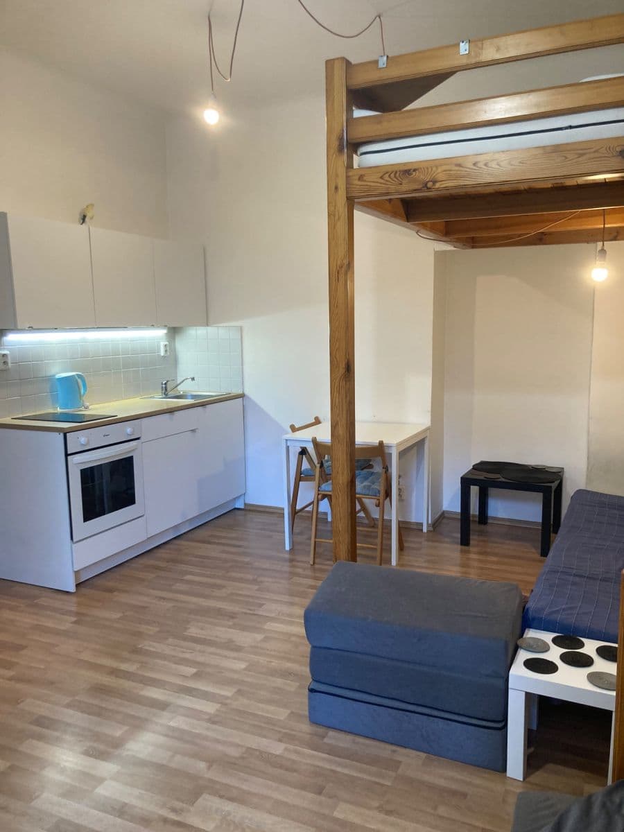 Prenájom bytu Garsoniéra 22 m², Žerotínova, Praha, Praha Prenájom bytu Garsoniéra 22 m², Žerotínova, Praha, Praha
